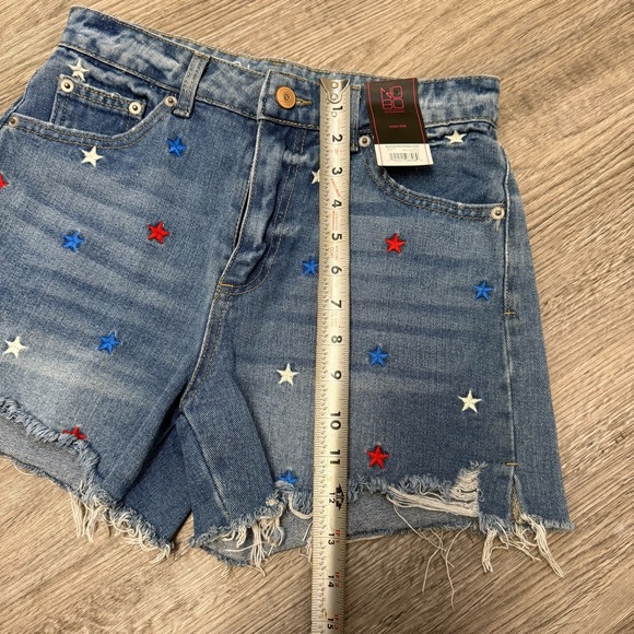 NOBO‎ Cut Off Short Jean Sz 3 Denim Stars Red White Blue Patriotic Distressed - Picture 5 of 8